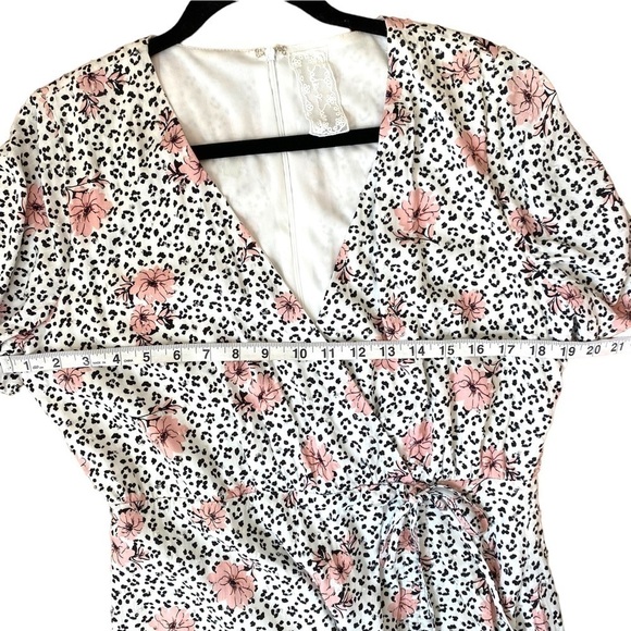 SADIE and Sage Ellie Mini Dress - Picture 11 of 13